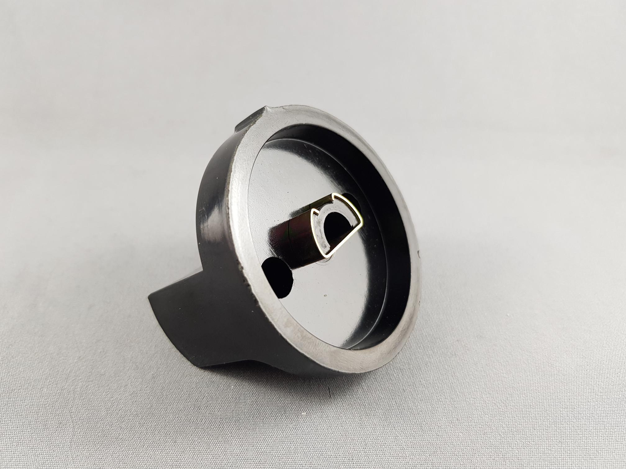 Commercial Style Round Black Knob 5/16 - Gameco